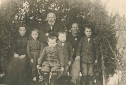 Ferdinand Kaes with More Grandchildren
